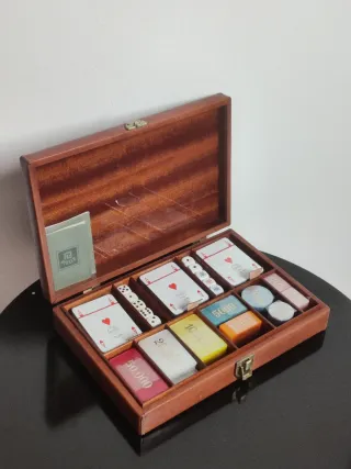 Set da poker in pelle e legno