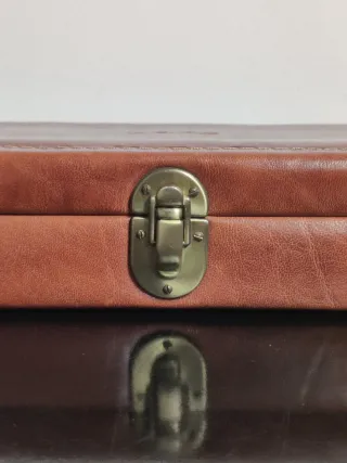 Set da poker in pelle e legno