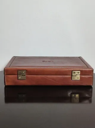 Set da poker in pelle e legno