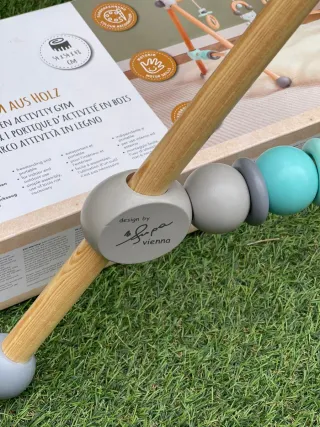 Arco de juegos para bebé de madera