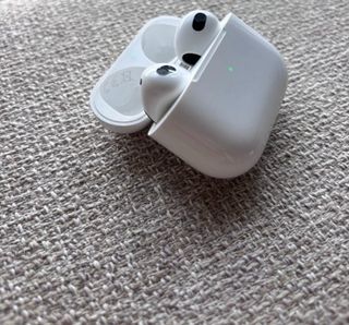 Apple AirPods 3ª Generación