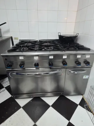 Lote: Máquina pollos asados y vitrina frigorífica