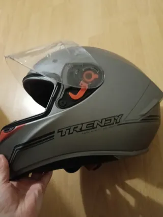 Casco Moto NZI Plata y Rojo