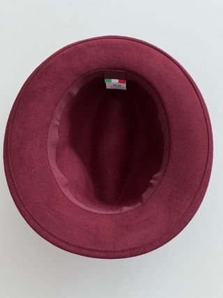 Sombrero burdeos