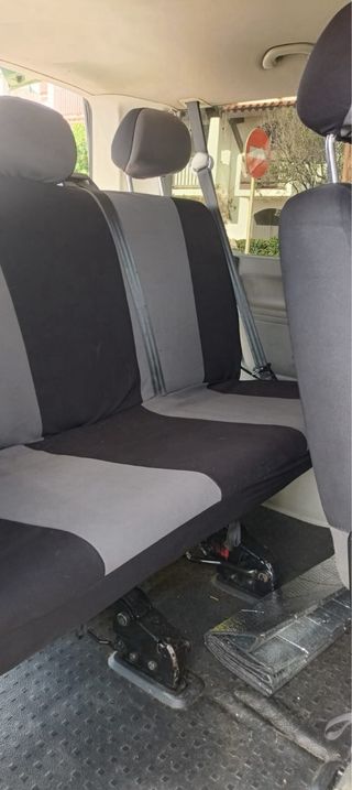 Volkswagen Caravelle 2011 T5