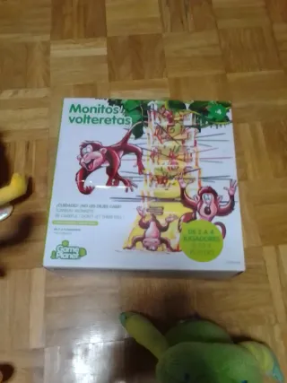 Lote 3 peluches infantiles y juego