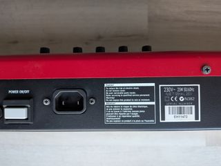 Nord Electro 4D 61 Teclas