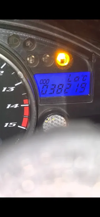 Yamaha R1 2004 Azul y Dorado