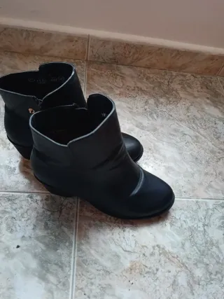 Botines de piel negros talla 38