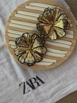 Pendientes Zara Flor Dorados