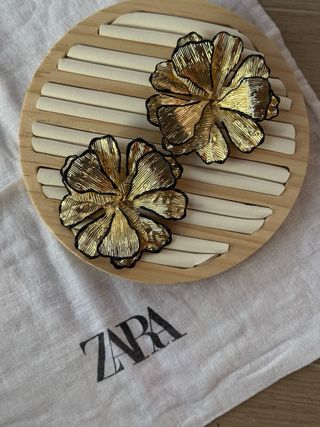 Pendientes Zara Flor Dorados