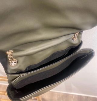 Bolso Parfois verde acolchado cadena