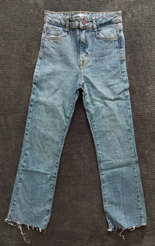 Se vende ropa variada