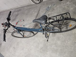 Bicicleta Trekking Azul