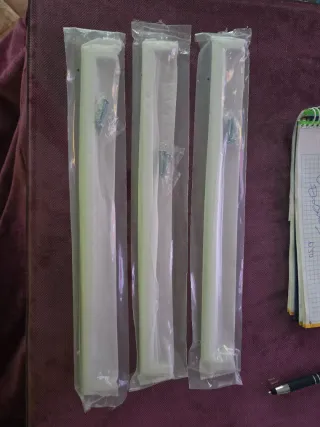 Tres tiradores armario o cajón