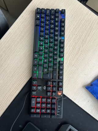 Teclado Gaming Trust RGB