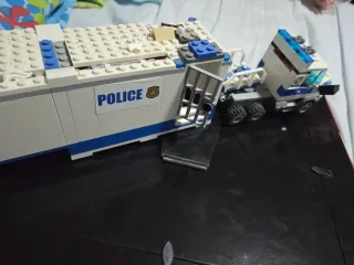 Lego Camión Policía con Celdas