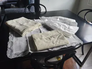 Lote antiguo de cuatro productos