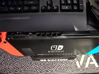 Nintendo Switch V2 + 128gb