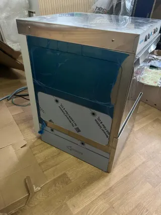 Lavavajillas Infrico Profesional.