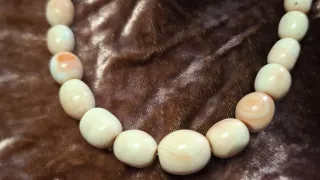 Collana vintage anni 70 beige arancio