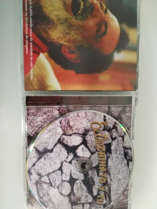 EXTRECHINATO Y TU, Poesía Básica, CD