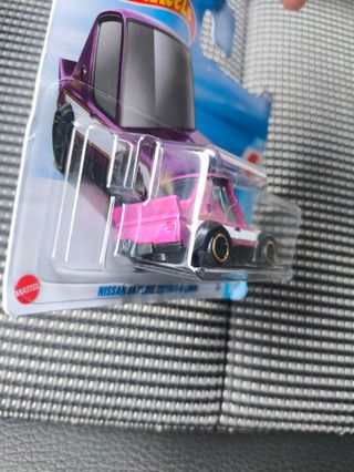 Hot Wheels Nissan Skyline 2000 GT-R LBWK - 26/250