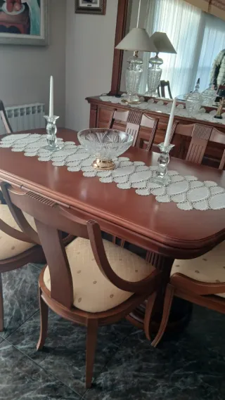 Mesa Comedor + 6 Sillas Clásicas Madera