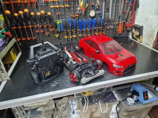 Automodello RC Rosso