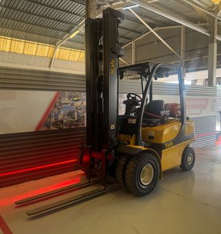 CARRETILLA ELEVADORA USADA 2500 KG AÑO 2020