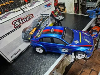 Auto RC Amax Rusa 1/10