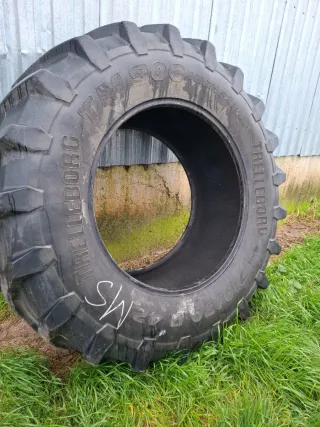 Rueda Trelleborg TM900 710/70 R42