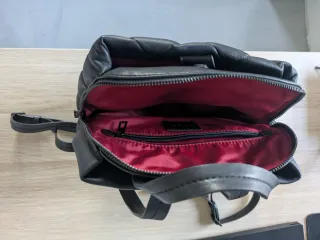 Mochila Desigual efecto piel acolchada S