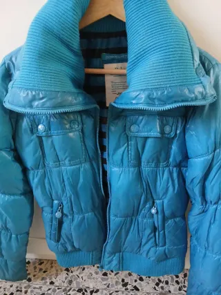 Anorak azul para la nieve