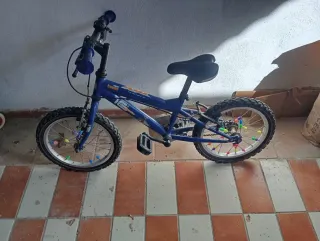 Bicicleta infantil azul 16 pulgadas