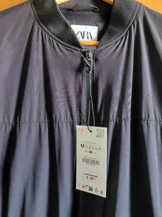 Chaqueta estilo Bomber Zara Negra