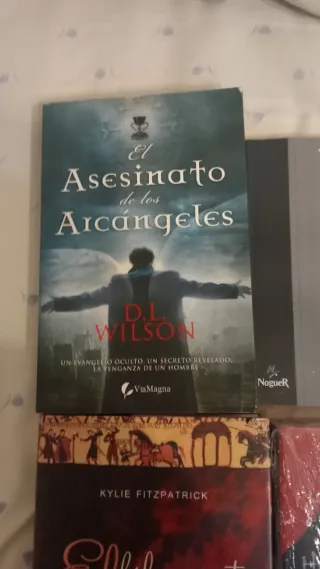 Novelas. Misterio, terror. DE 3 A 10 EUROS