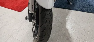 Kawasaki Versys 650 2021 Blanca y Azul