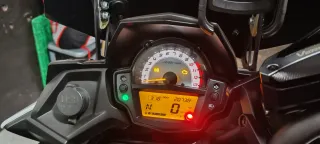 Kawasaki Versys 650 2021 Blanca y Azul