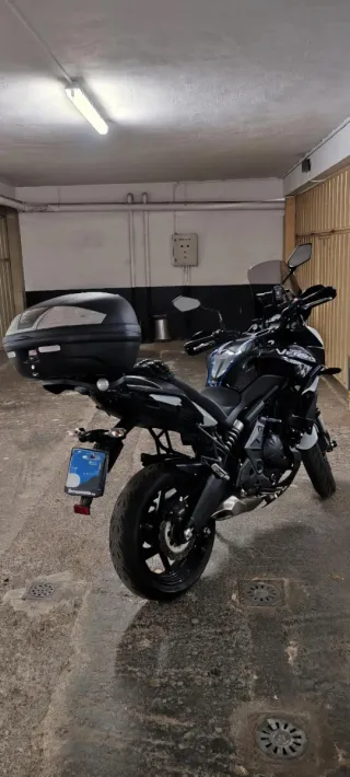 Kawasaki Versys 650 2021 Blanca y Azul