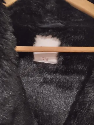 Abrigo Pull&Bear Negro Talla M