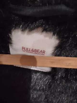 Abrigo Pull&Bear Negro Talla M