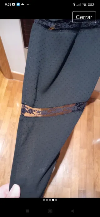 Vestido largo negro con transparencias