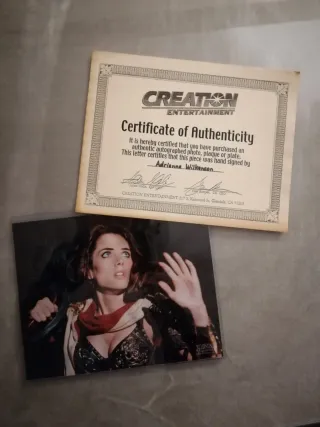 Foto Firmada Adrienne Wilkinson - Eve