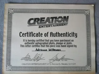 Foto Firmada Adrienne Wilkinson - Eve