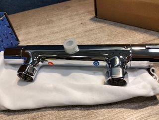 grifo de ducha con equipo de ducha termostático orte cromo brillo