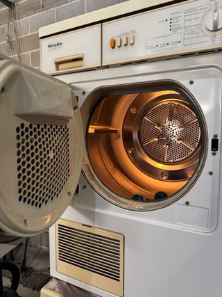 Secadora Miele Novotronic T455C