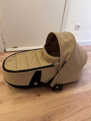 Capazo Babyzen Yoyo con adaptadores