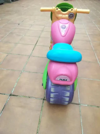 Moto de juguete infantil