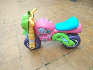 Moto de juguete infantil